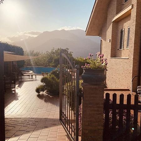 Villa Cipriano Minturno Buitenkant foto