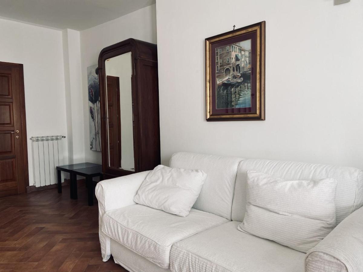 Villa Cipriano Minturno Buitenkant foto