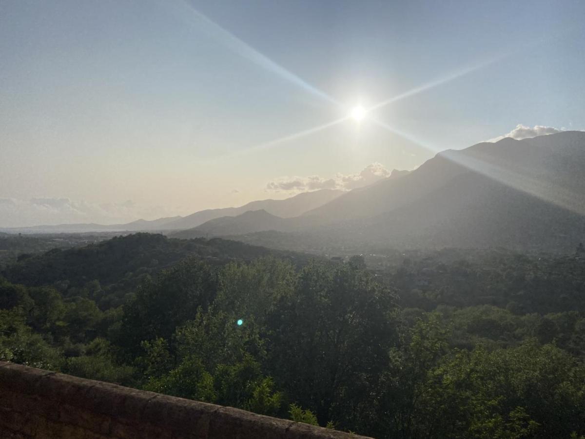 Villa Cipriano Minturno Buitenkant foto