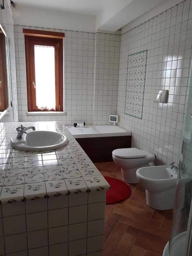 Villa Cipriano Minturno Buitenkant foto